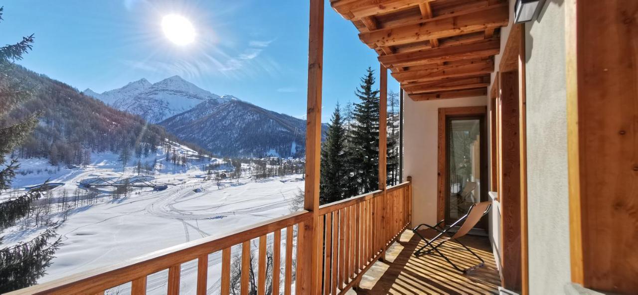 Hostdomus - La Garnotte - Charm Suites Pragelato Esterno foto