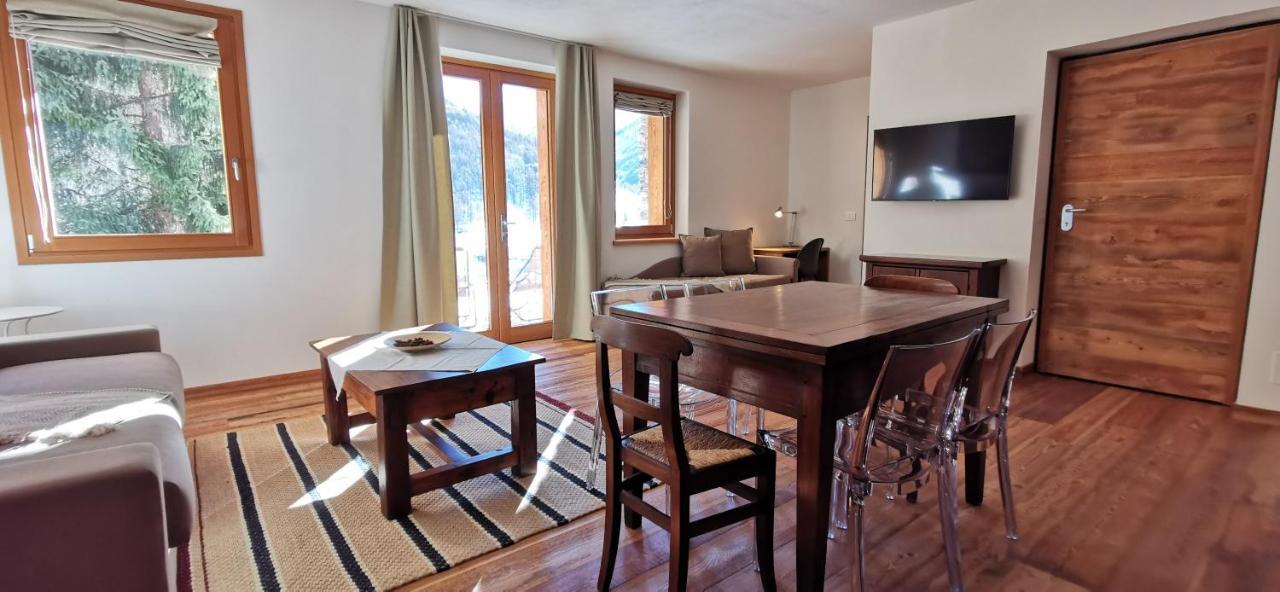 Hostdomus - La Garnotte - Charm Suites Pragelato Esterno foto